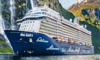 Mein Schiff 4